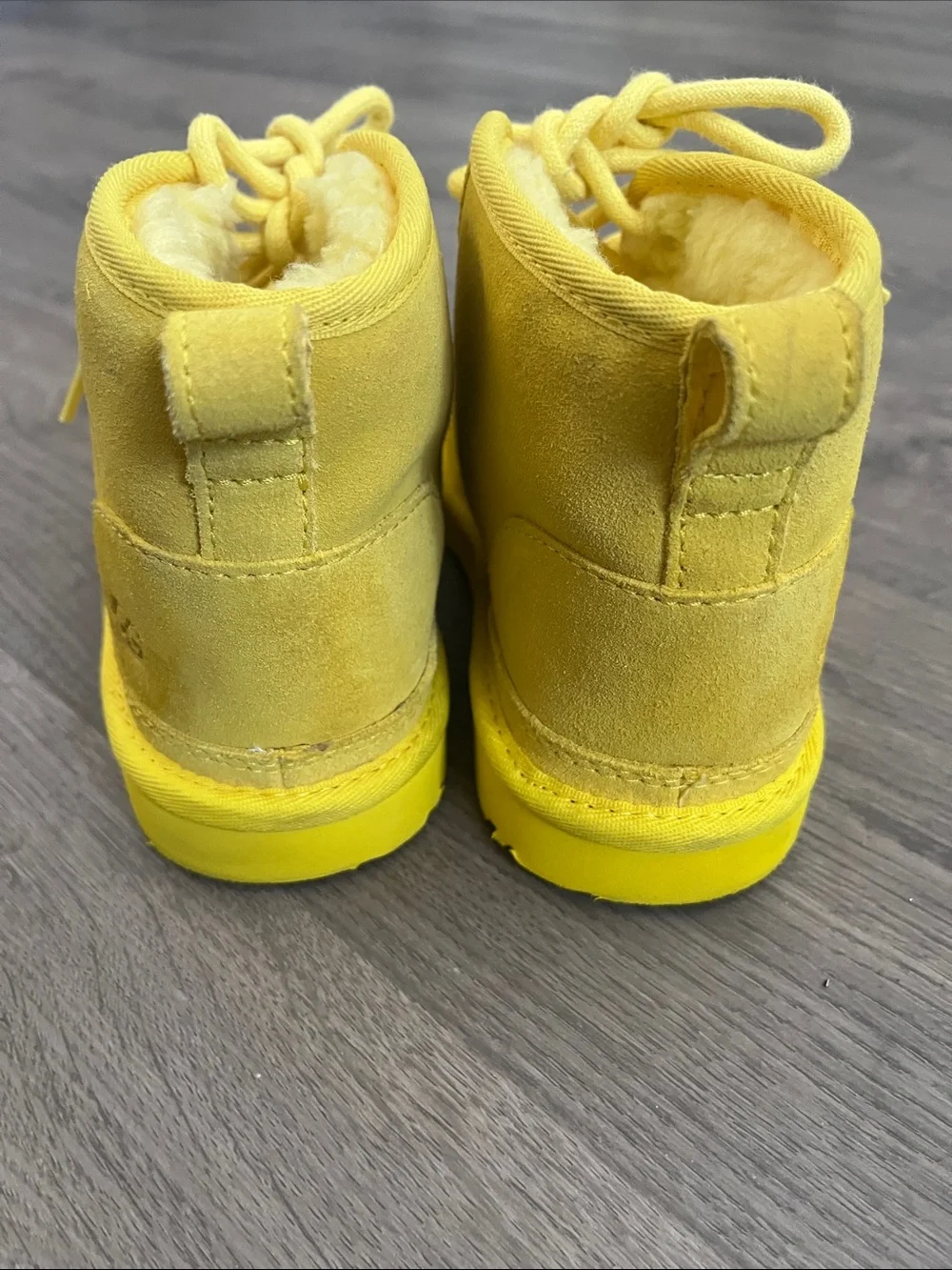 UGG Neumel Scatter Graphic Canary Yellow Chukka Lace-Up Ankle Boots